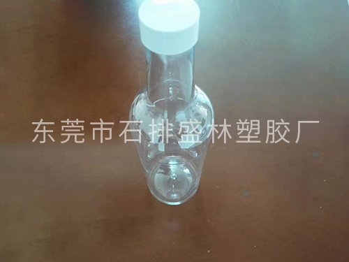 透明瓶子
